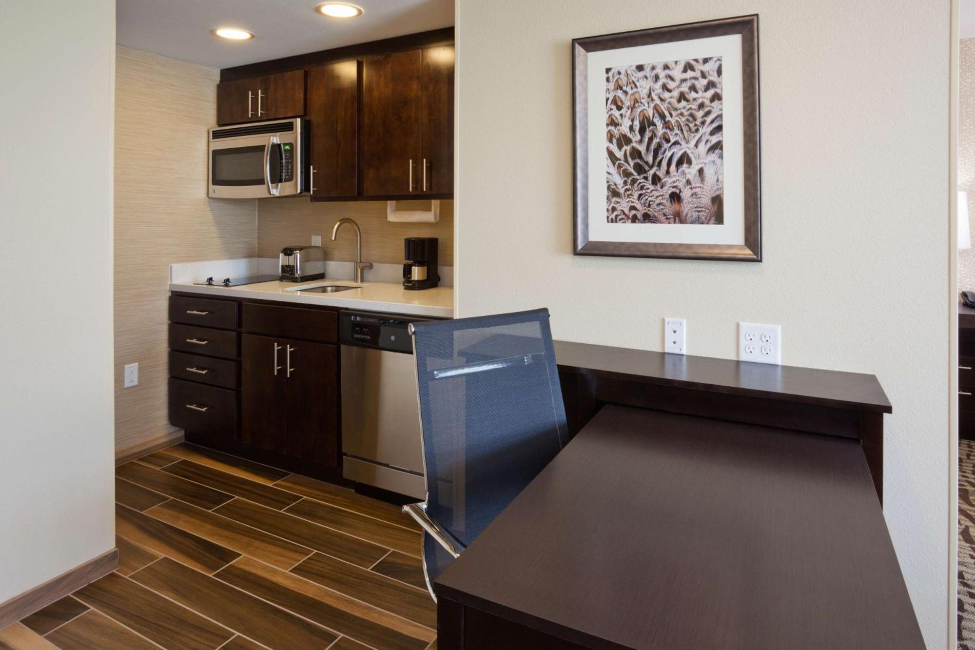 Homewood Suites Davenport Bettendorf Exterior foto