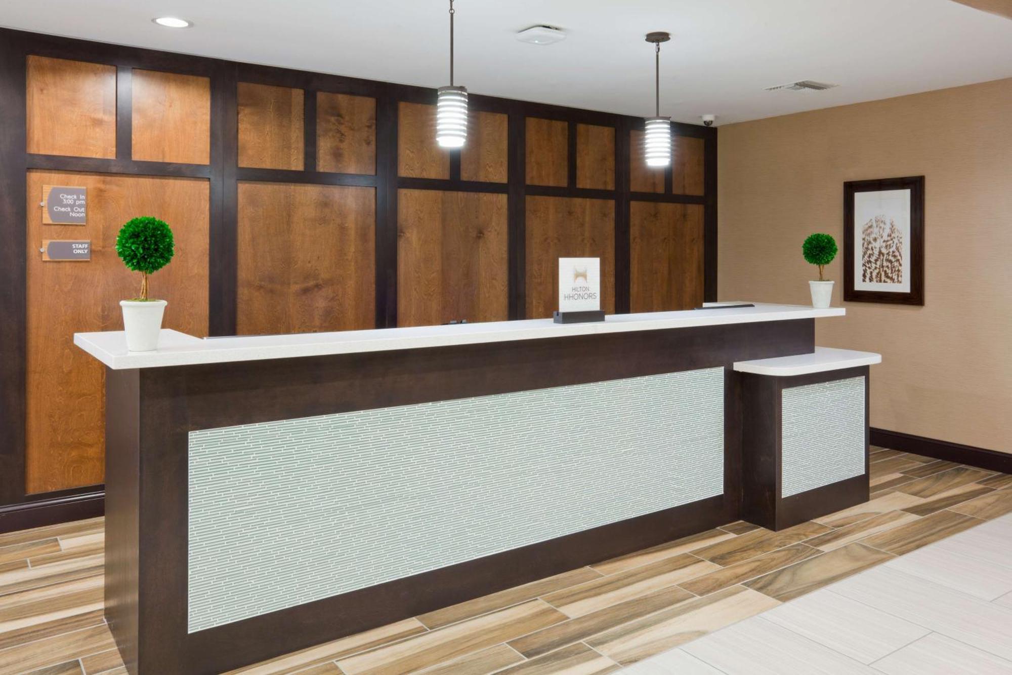 Homewood Suites Davenport Bettendorf Exterior foto